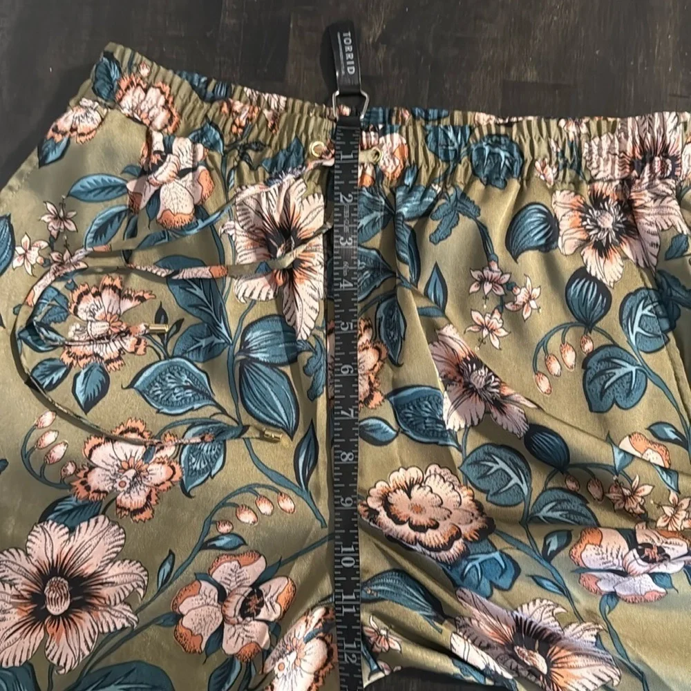 Lauren Ralph Lauren Satiny Floral Pull On Ankle Pant Size 4